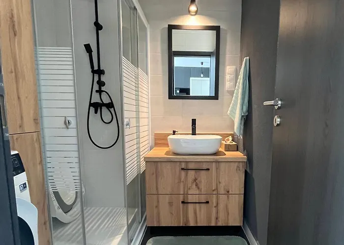 Silver Side Apartment *
